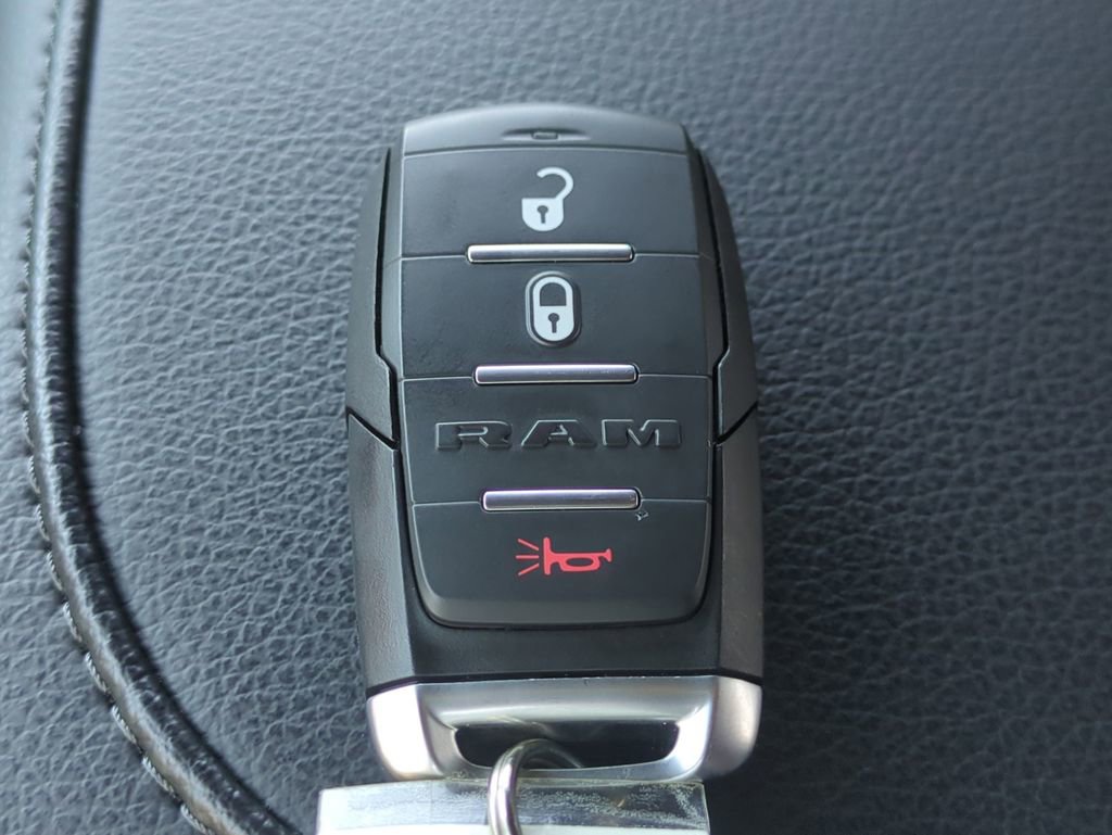 New 2025 RAM 2500 Tradesman image 31