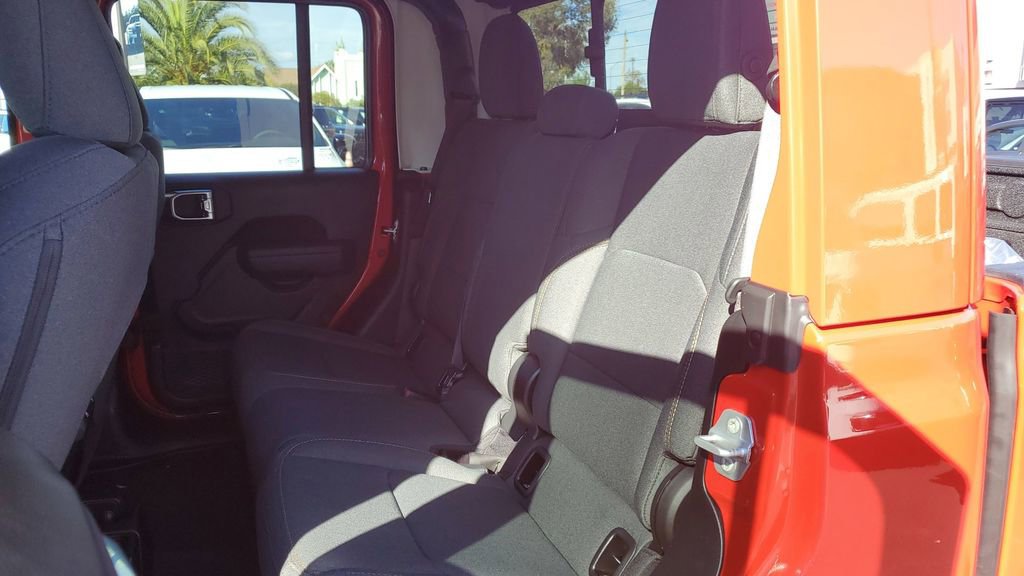 New 2026 Jeep Gladiator Sport image 13