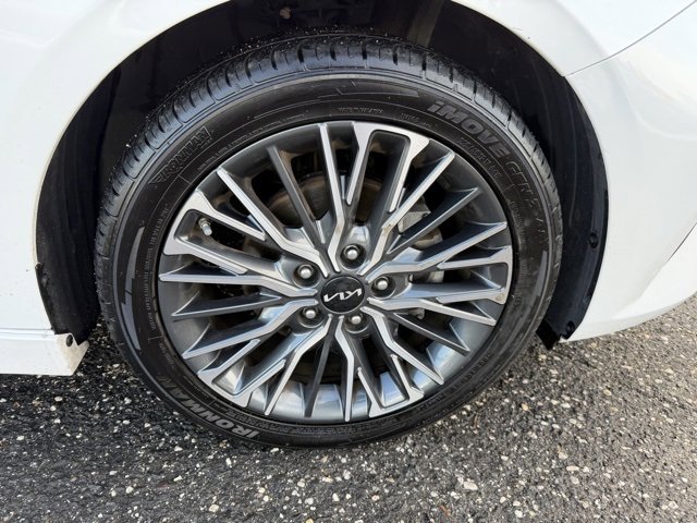 Used 2023 Kia Forte GT-Line w/ GT-Line Technology Package image 11