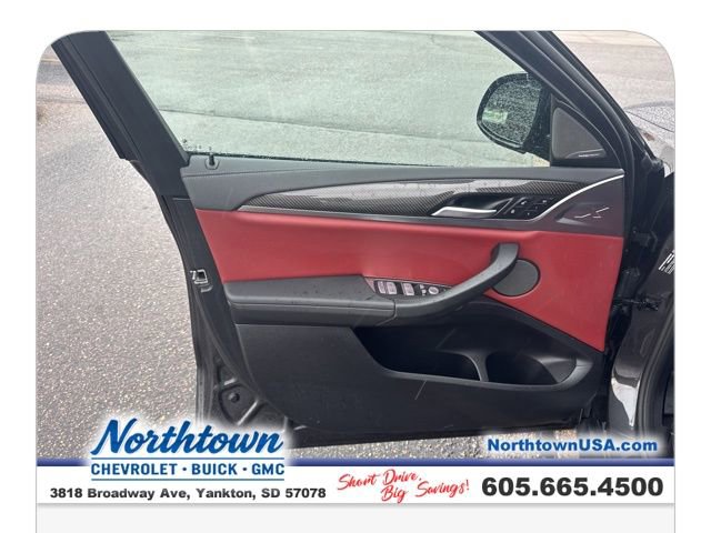 Used 2024 BMW X4 M40i image 12