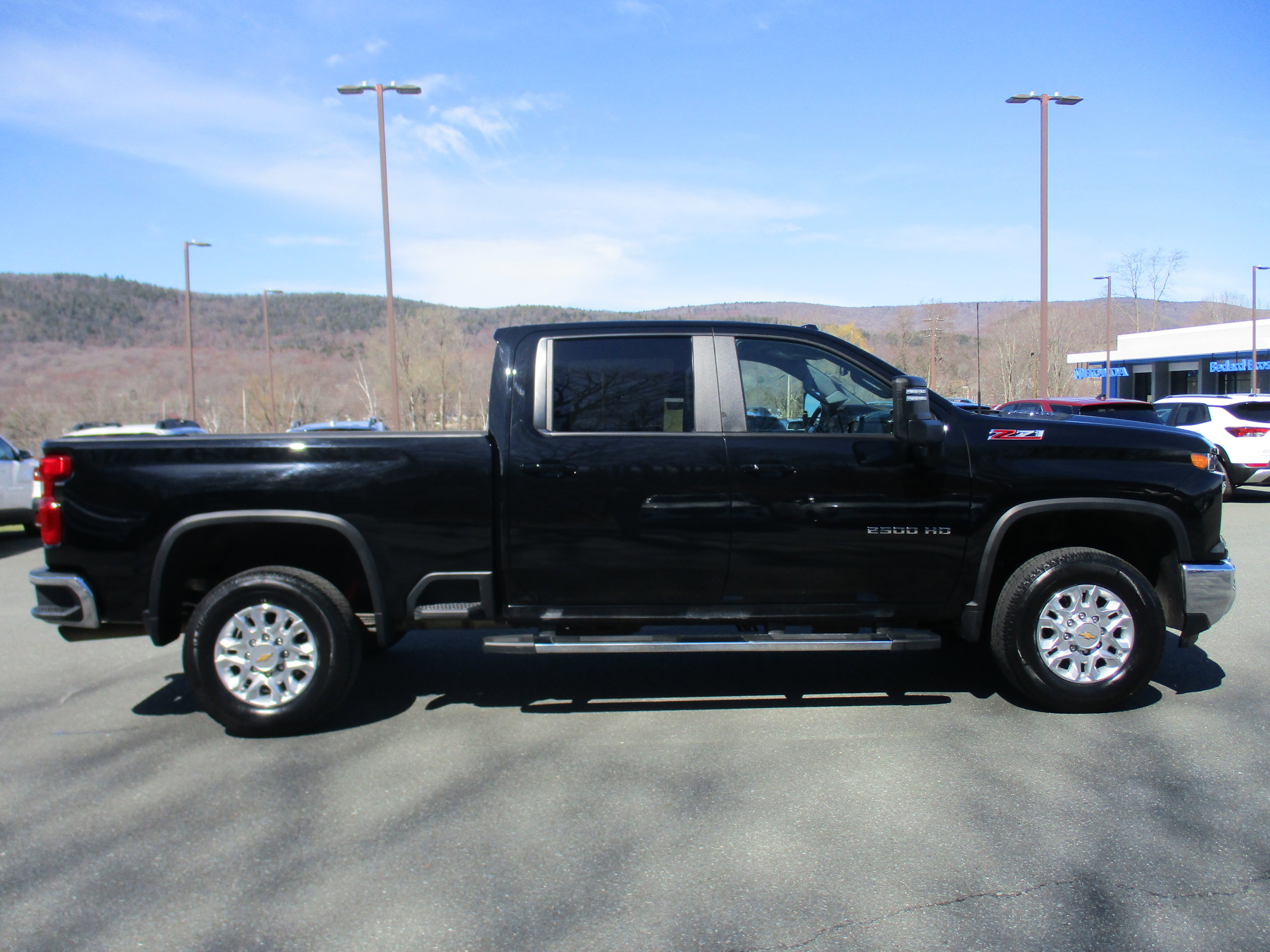 Certified 2024 Chevrolet Silverado 2500 LT image 4