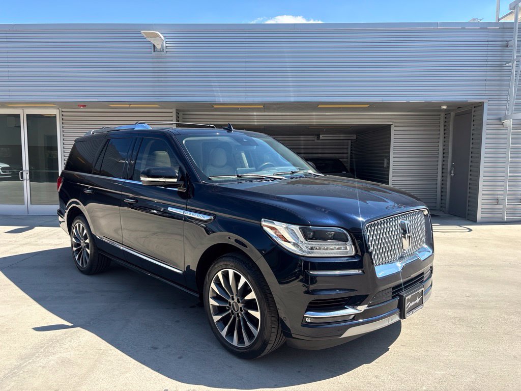 Used 2021 Lincoln Navigator Reserve w/ Luxury Package RWD image 8