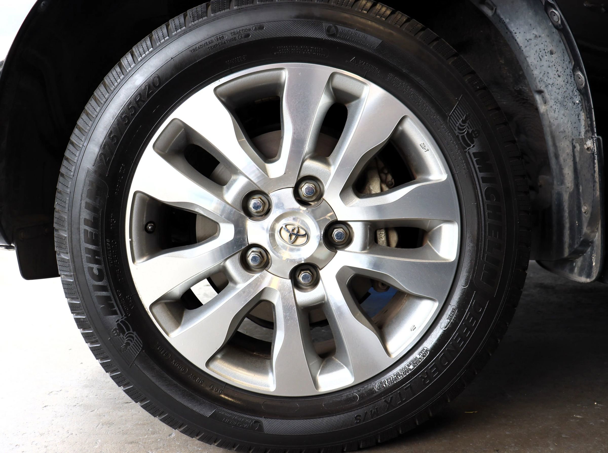 Used 2010 Toyota Sequoia Limited image 20