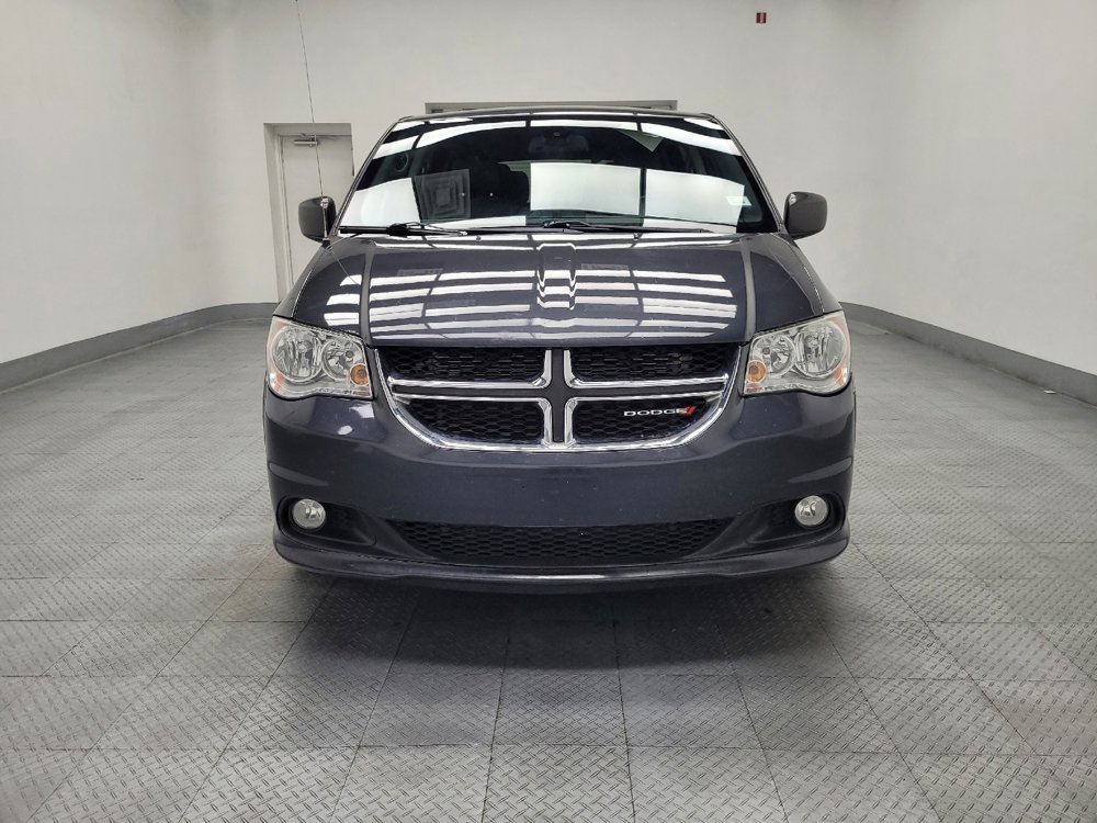 Used 2019 Dodge Grand Caravan SXT image 15