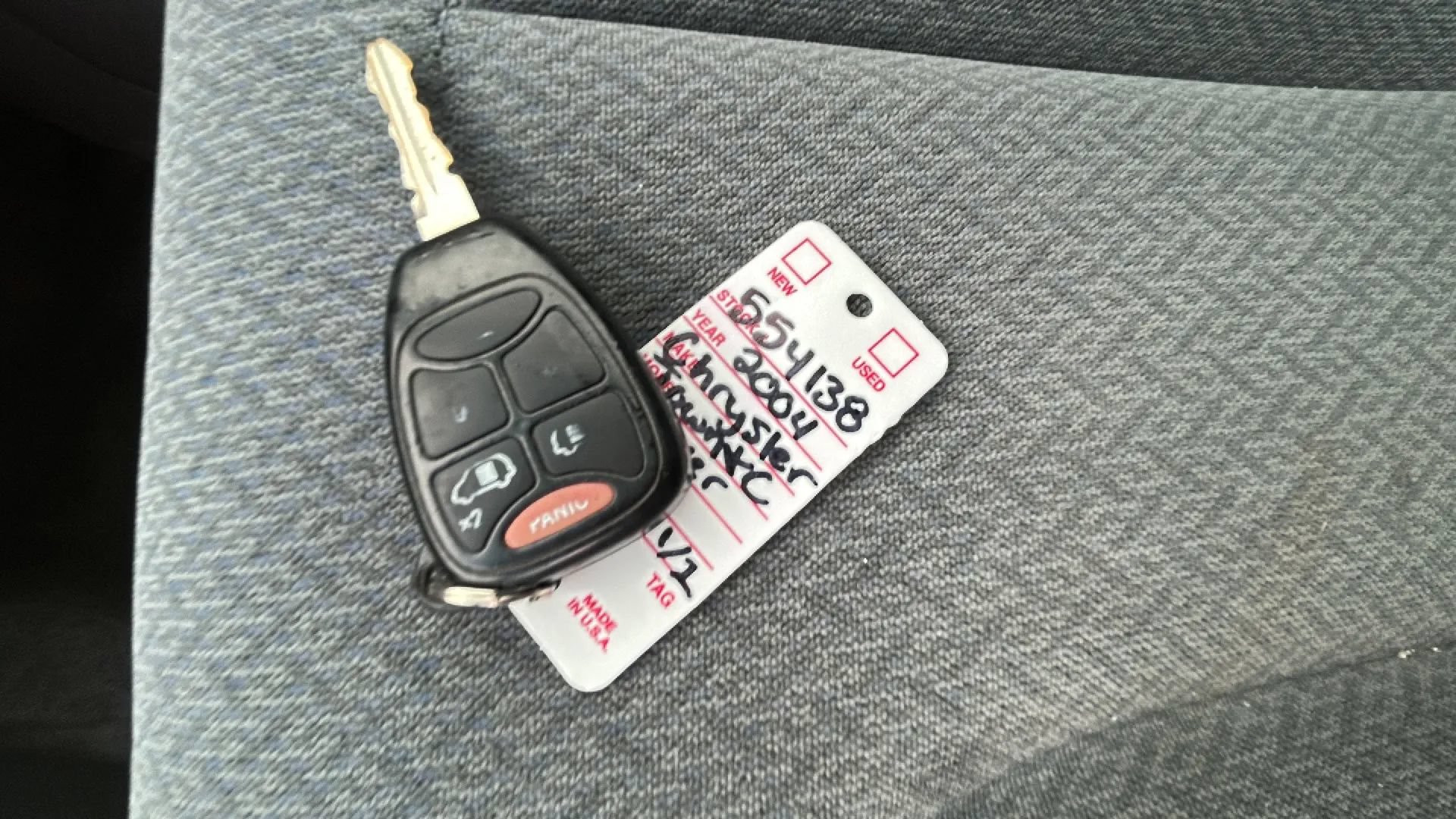 Used 2004 Chrysler Town & Country Touring FWD image 43