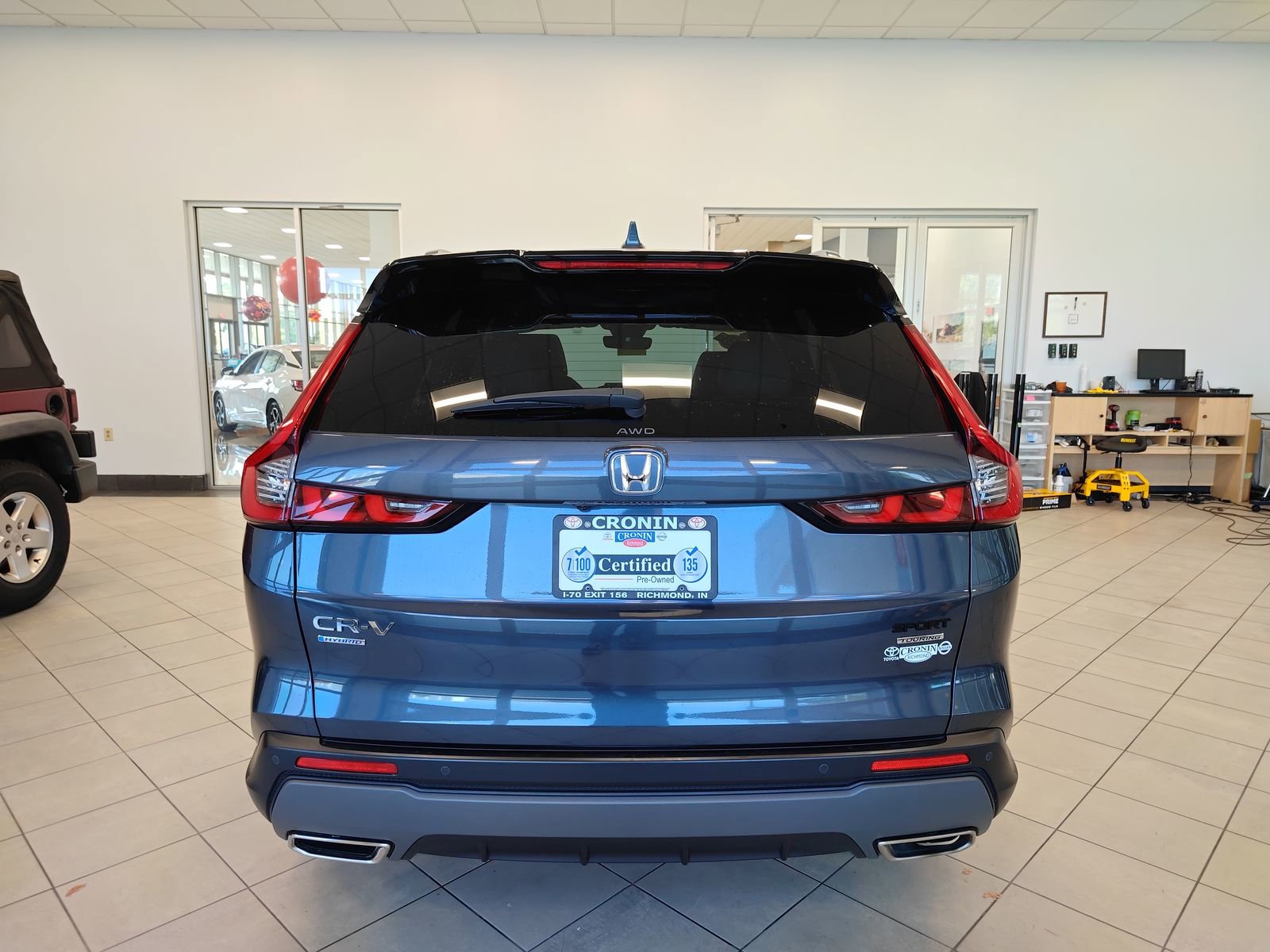 Used 2025 Honda CR-V Sport Touring image 4