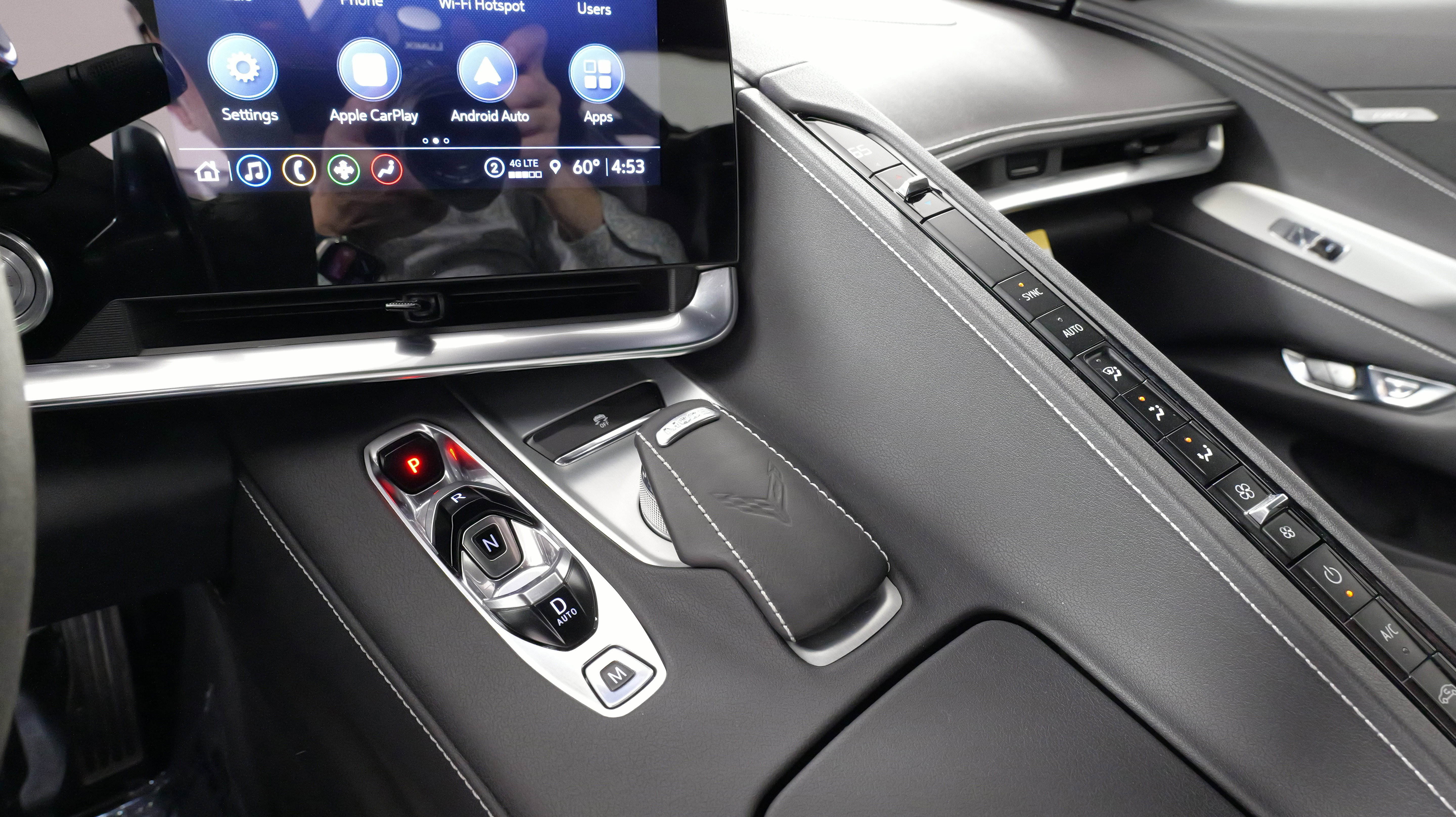 Used 2022 Chevrolet Corvette Stingray Coupe w/ 1LT image 45