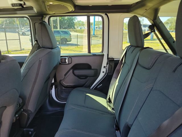 Used 2025 Jeep Wrangler Sport image 26