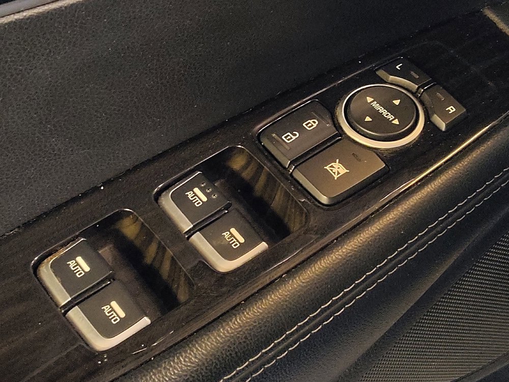 Used 2020 Kia Sorento FWD V6 image 27