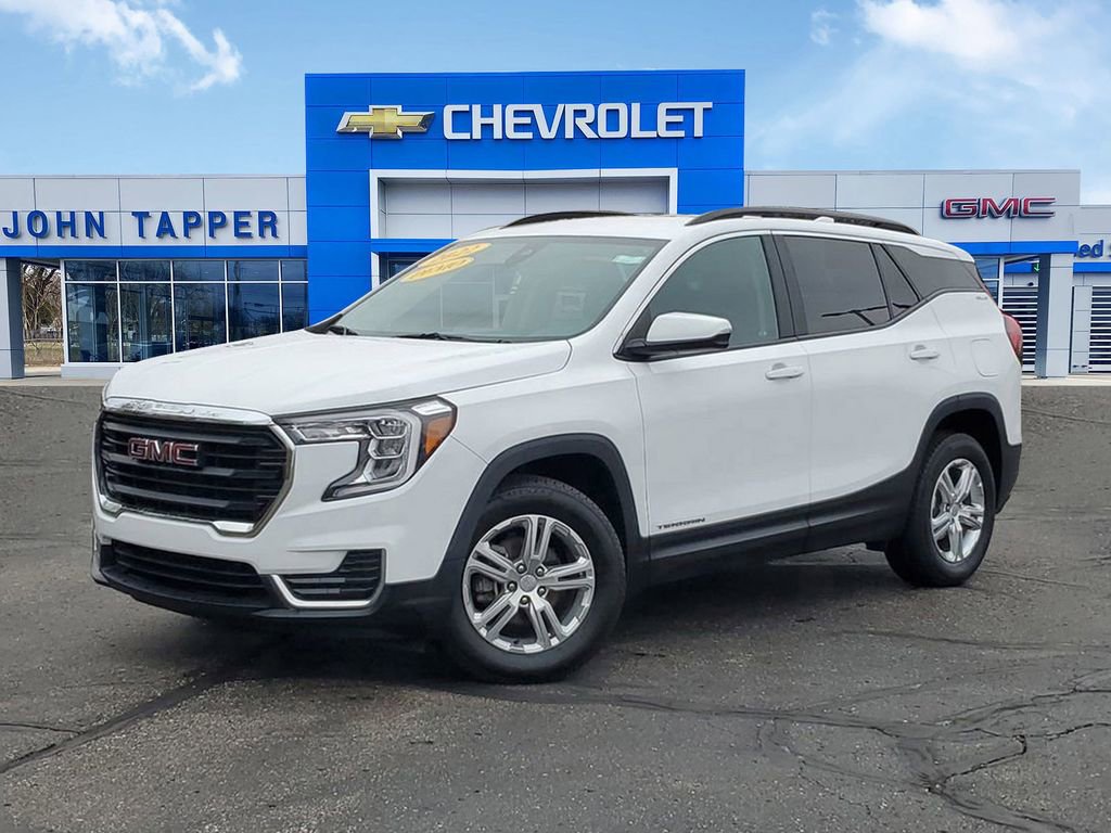 Used 2022 GMC Terrain SLE w/ Driver Convenience Package image 1