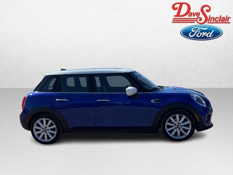 Used 2020 MINI Cooper 4-Door Hardtop image 5