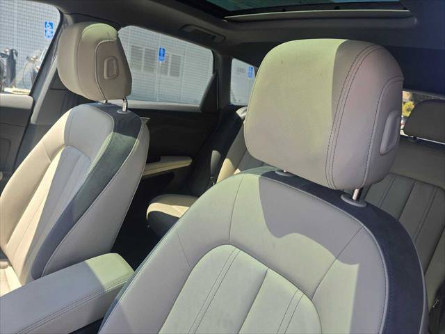 Used 2023 Audi Q4 e-tron Premium Plus w/ Premium Plus AWD/4WD image 26
