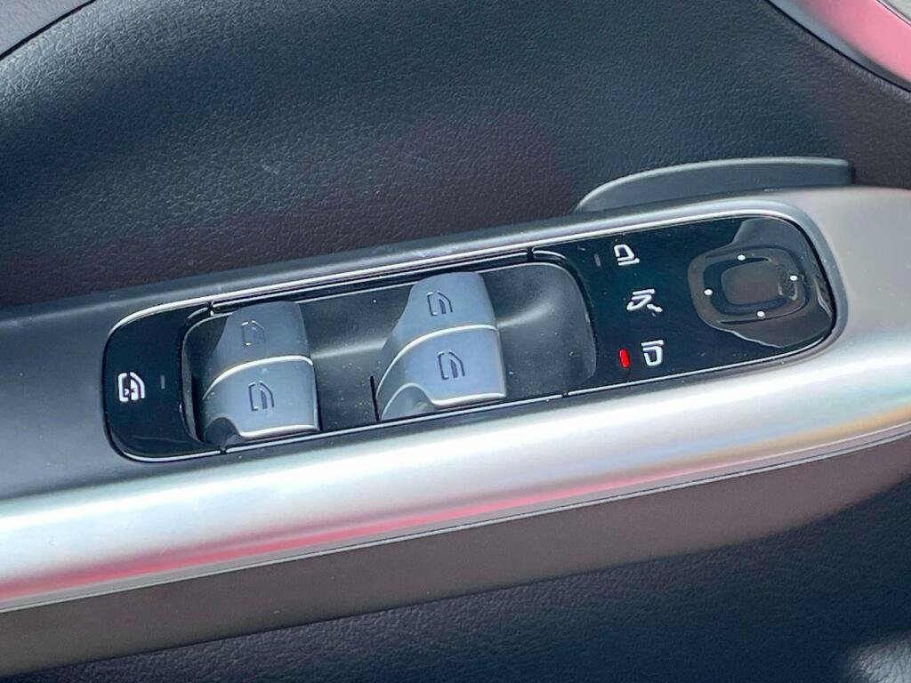 New 2026 Mercedes-Benz C 300 4MATIC Sedan image 31