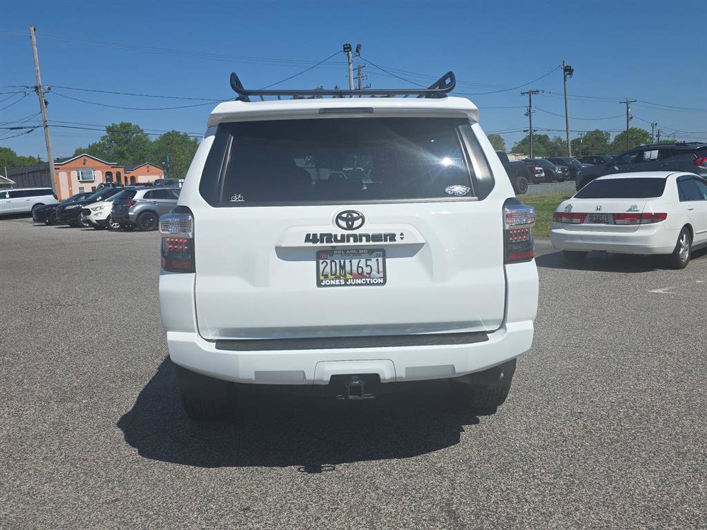 Used 2022 Toyota 4Runner SR5 w/ TRD Black Wheel Package (TMS) AWD/4WD image 4