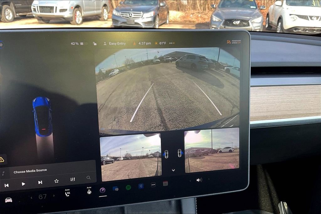 Used 2021 Tesla Model Y Long Range image 14