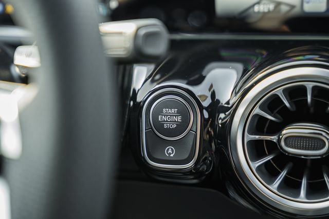 New 2026 Mercedes-Benz GLA 35 AMG 4MATIC image 28