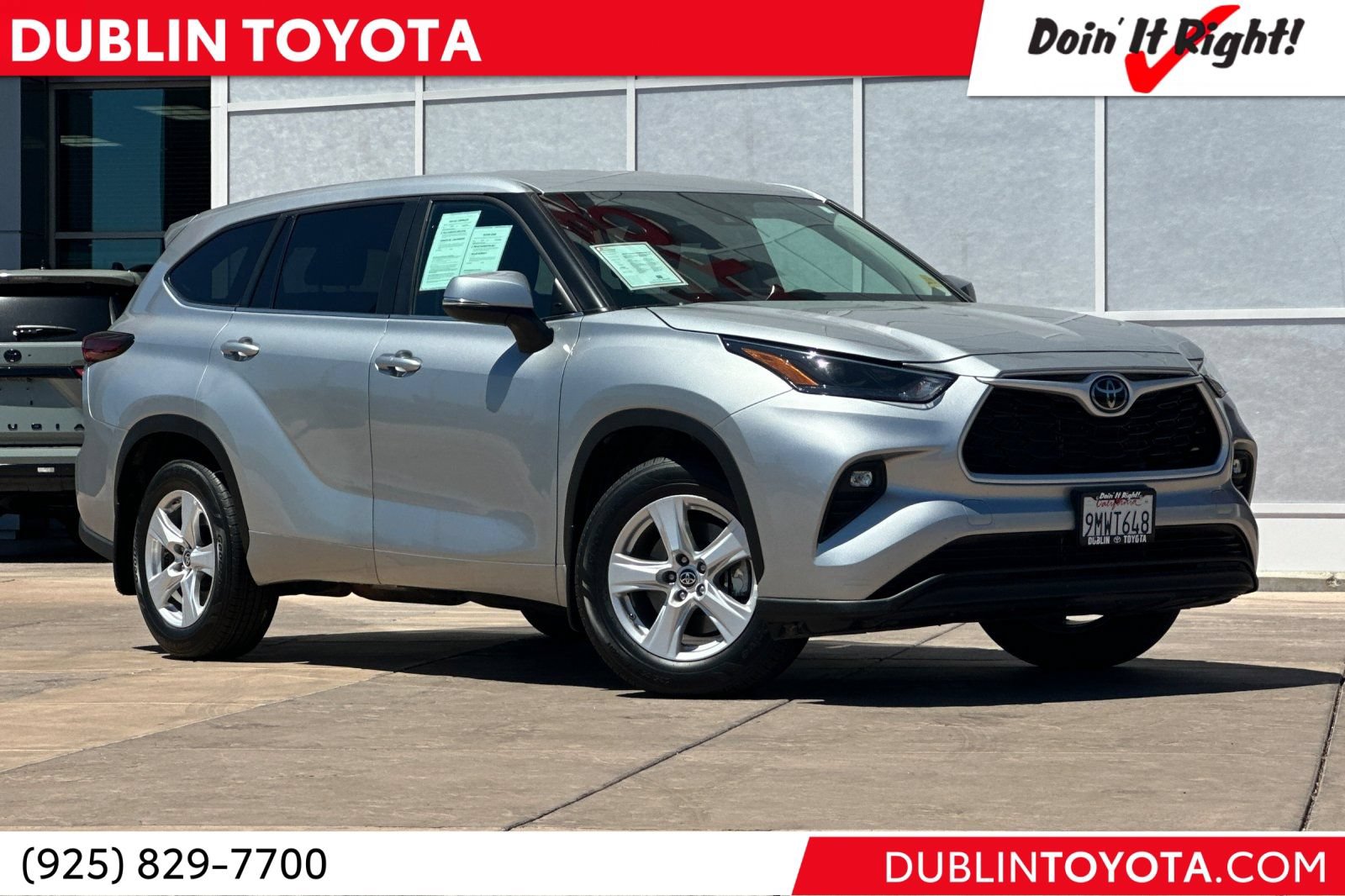 Certified 2024 Toyota Highlander LE AWD/4WD image 1