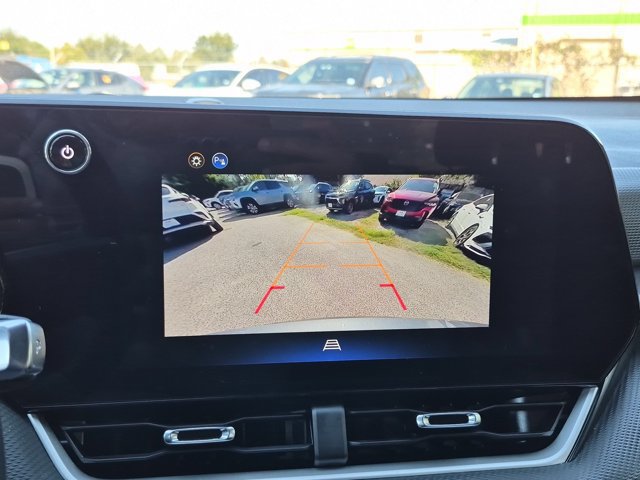 Used 2026 Chevrolet Equinox LT FWD image 12
