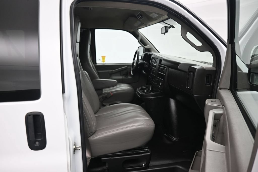 Used 2023 Chevrolet Express 3500 LS RWD image 36