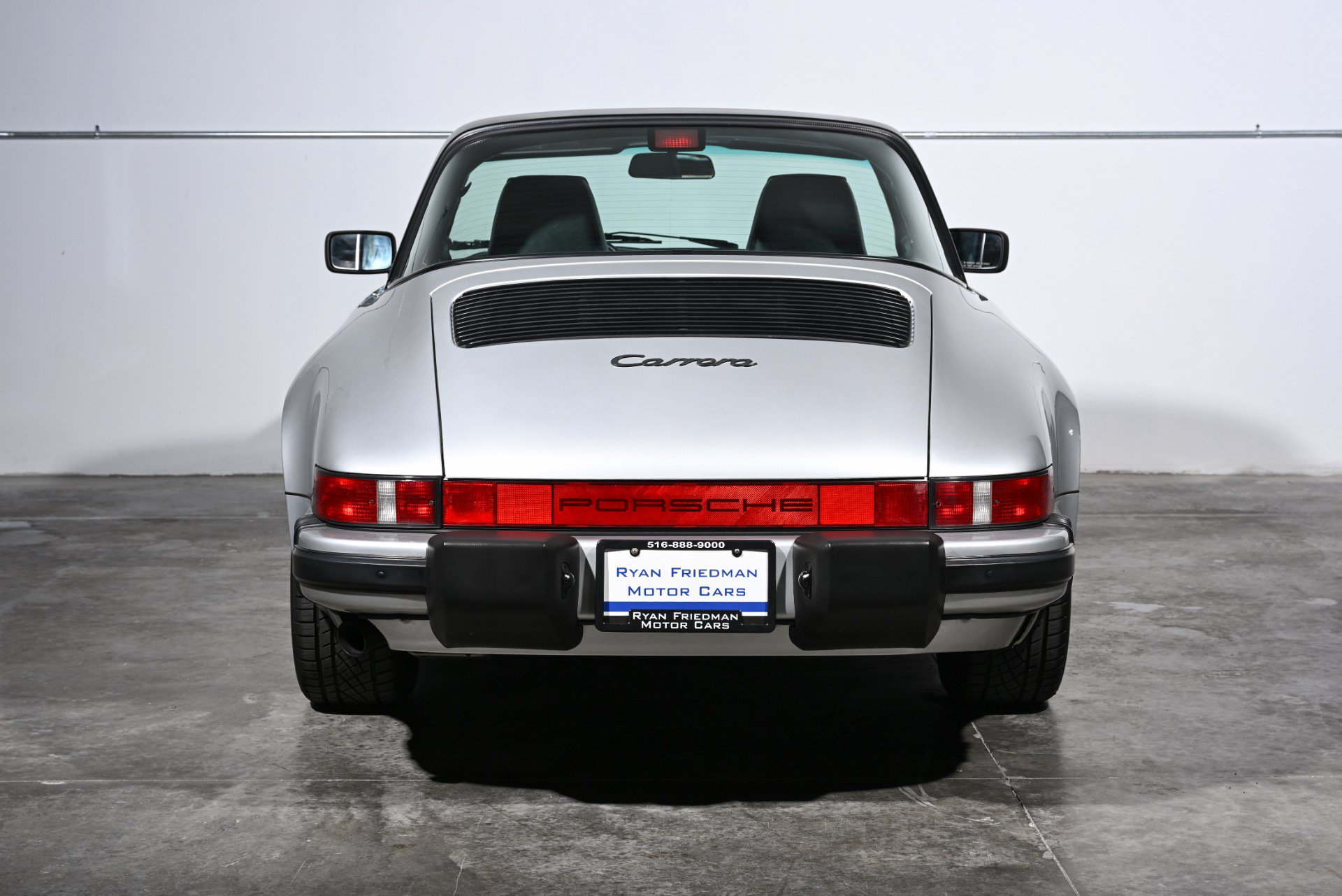 Used 1988 Porsche 911 Carrera RWD image 11