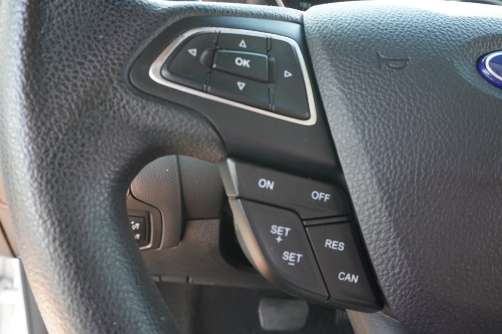 Used 2015 Ford Focus SE w/ Reverse Sensing Package FWD image 22