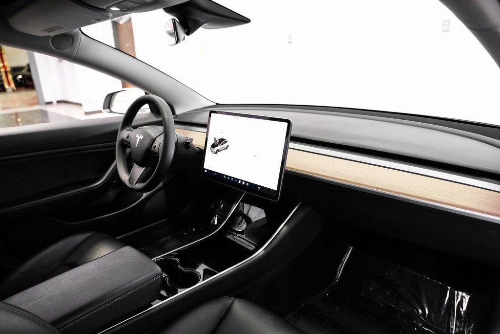Used 2020 Tesla Model 3 Long Range image 13