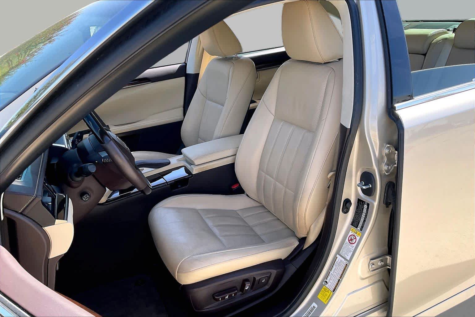 Used 2016 Lexus ES 350 FWD image 8