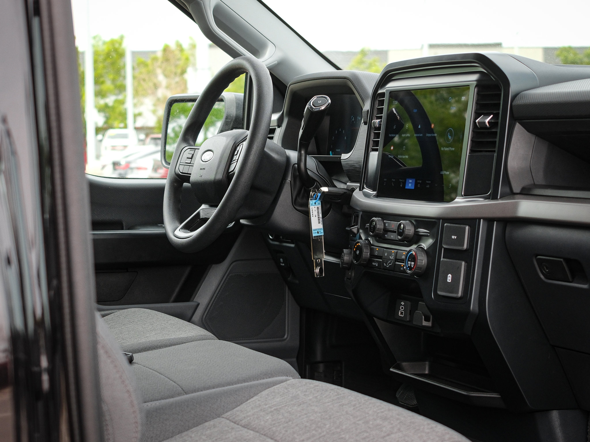 Used 2025 Ford F150 XL w/ Equipment Group 103A High AWD/4WD image 31