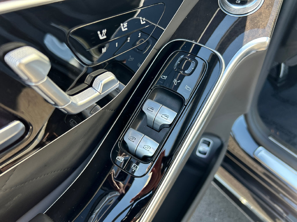 Used 2022 Mercedes-Benz S 580 4MATIC Sedan image 12