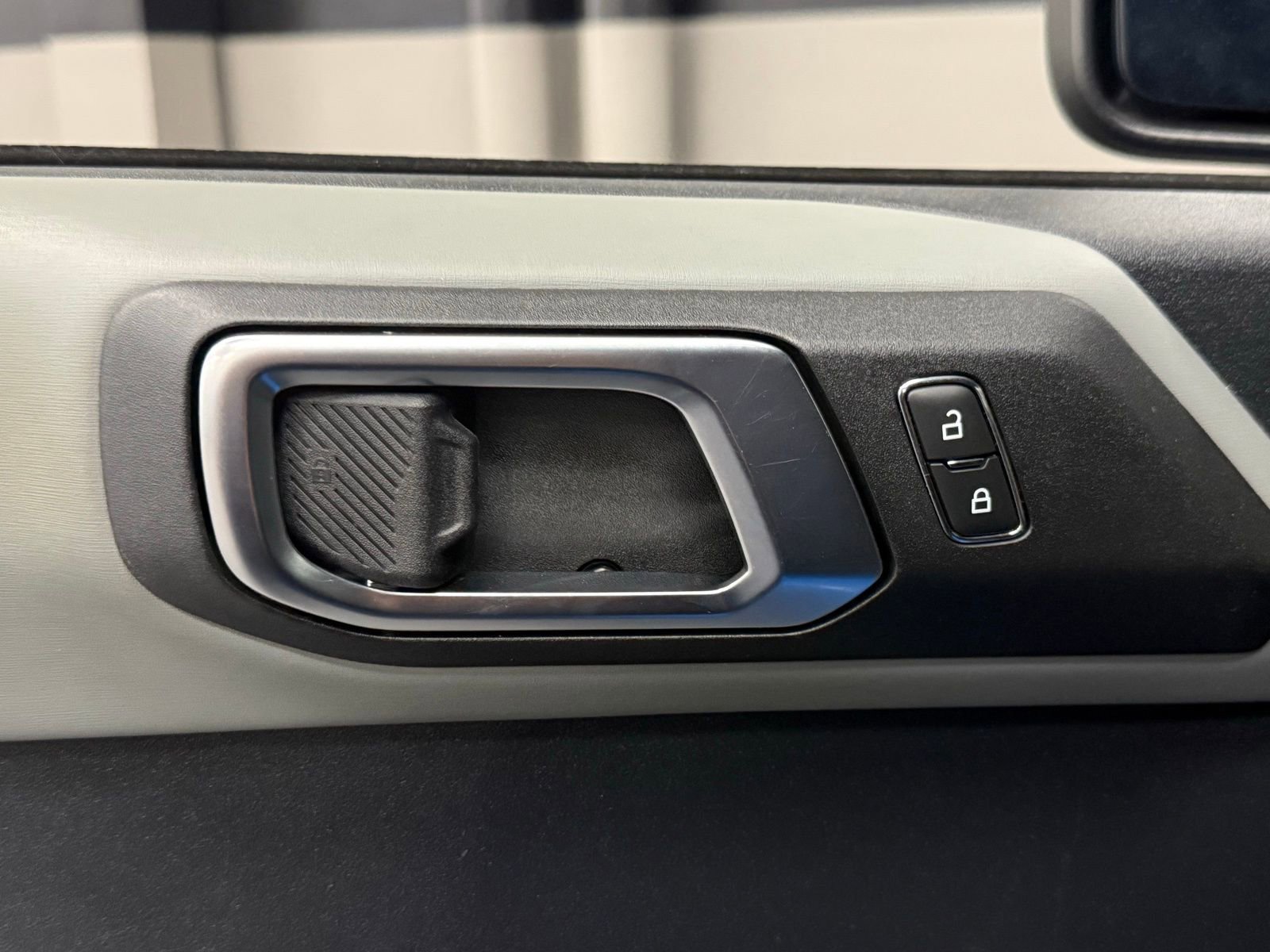 Used 2022 Ford Bronco Badlands w/ Sasquatch Package image 17