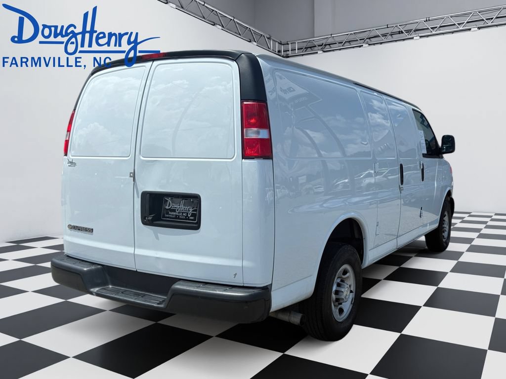 Used 2023 Chevrolet Express 2500 w/ Driver Convenience Package RWD image 5