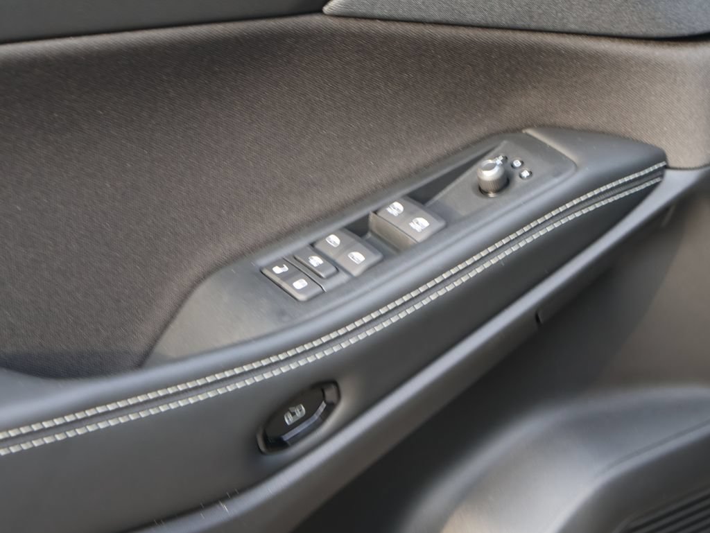 New 2026 Jeep Cherokee Laredo AWD/4WD image 21