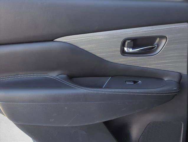 Used 2017 Nissan Murano S w/ Navigation Package image 19