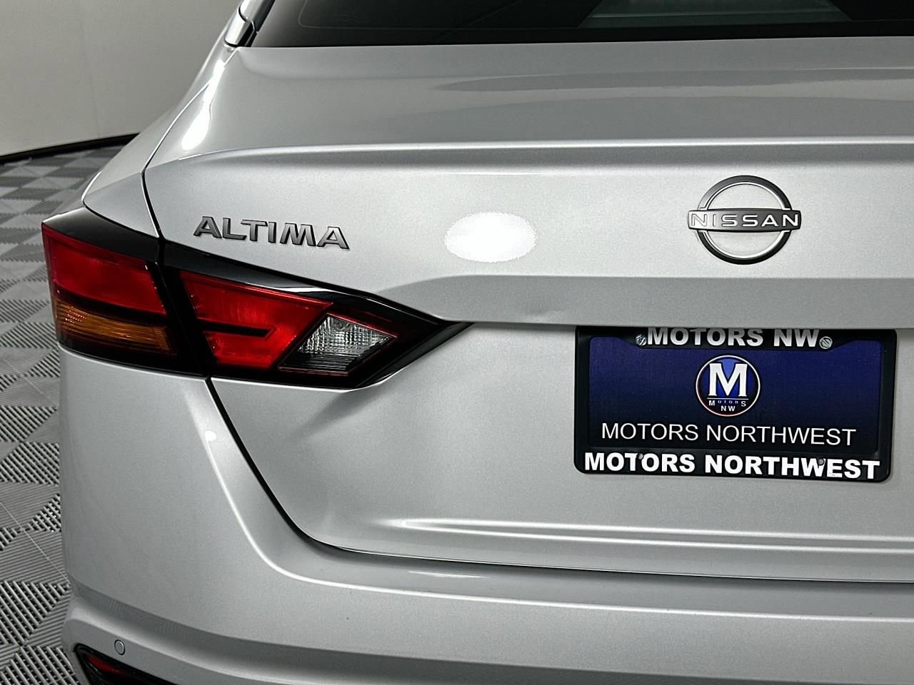 Used 2024 Nissan Altima 2.5 SV FWD image 20