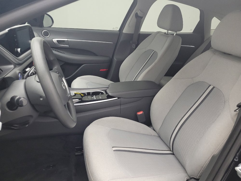 Used 2021 Hyundai Sonata SEL w/ Cargo Package image 17