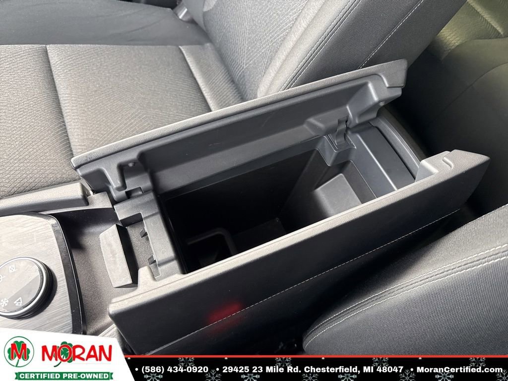 Used 2024 Nissan Rogue SV image 19