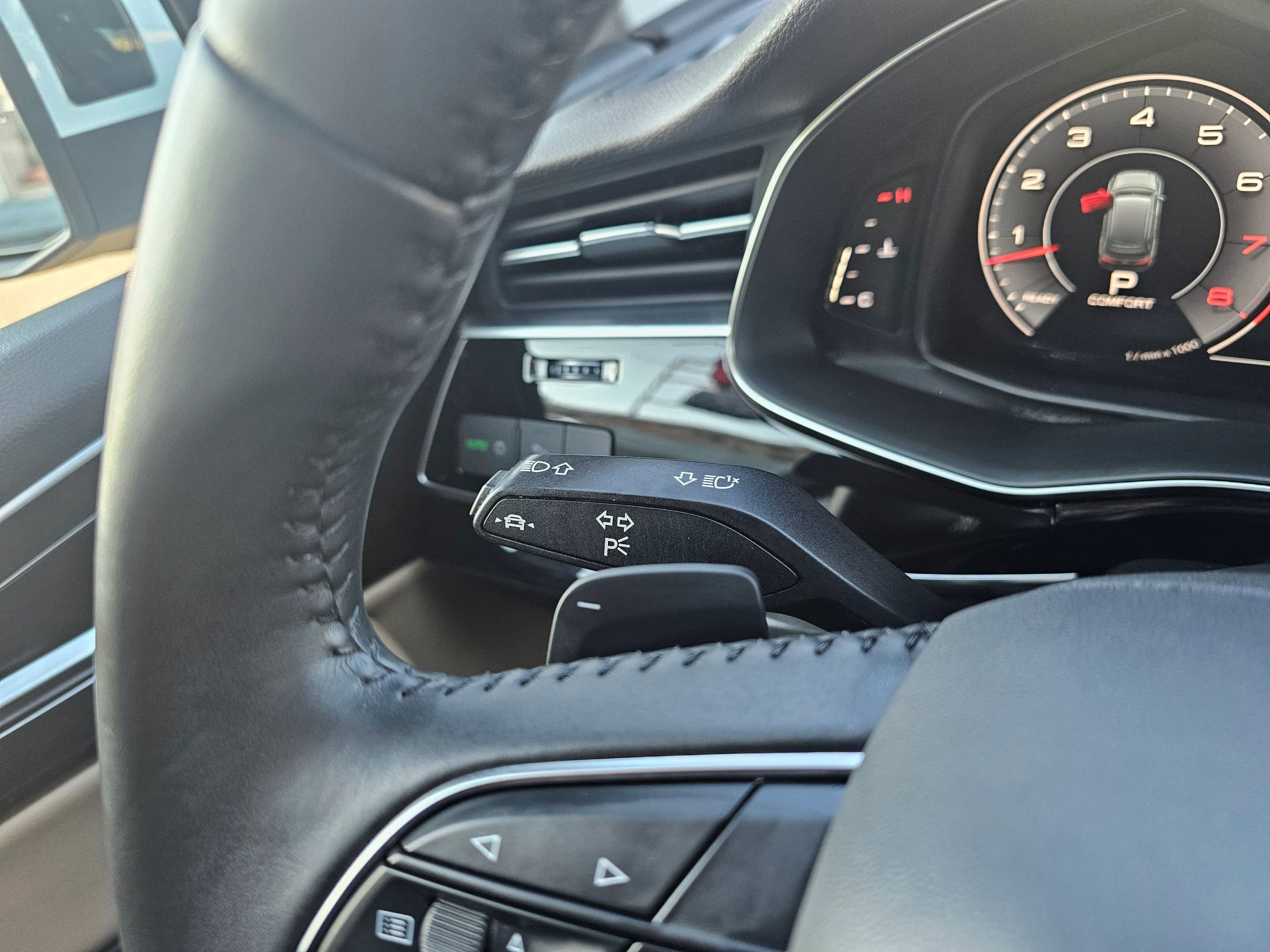 Used 2020 Audi Q7 3.0T Premium image 22