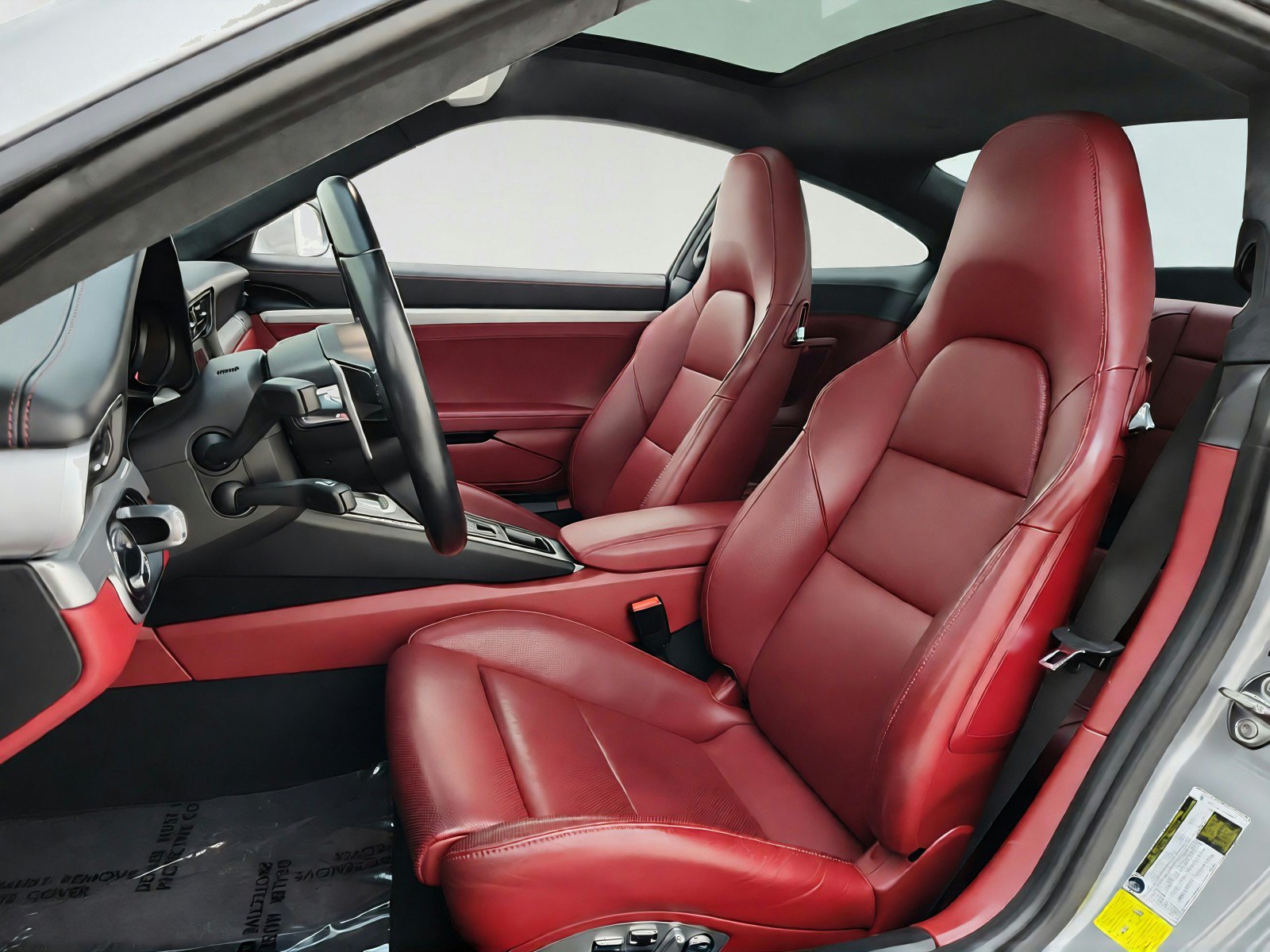 Used 2017 Porsche 911 Carrera GTS RWD image 18