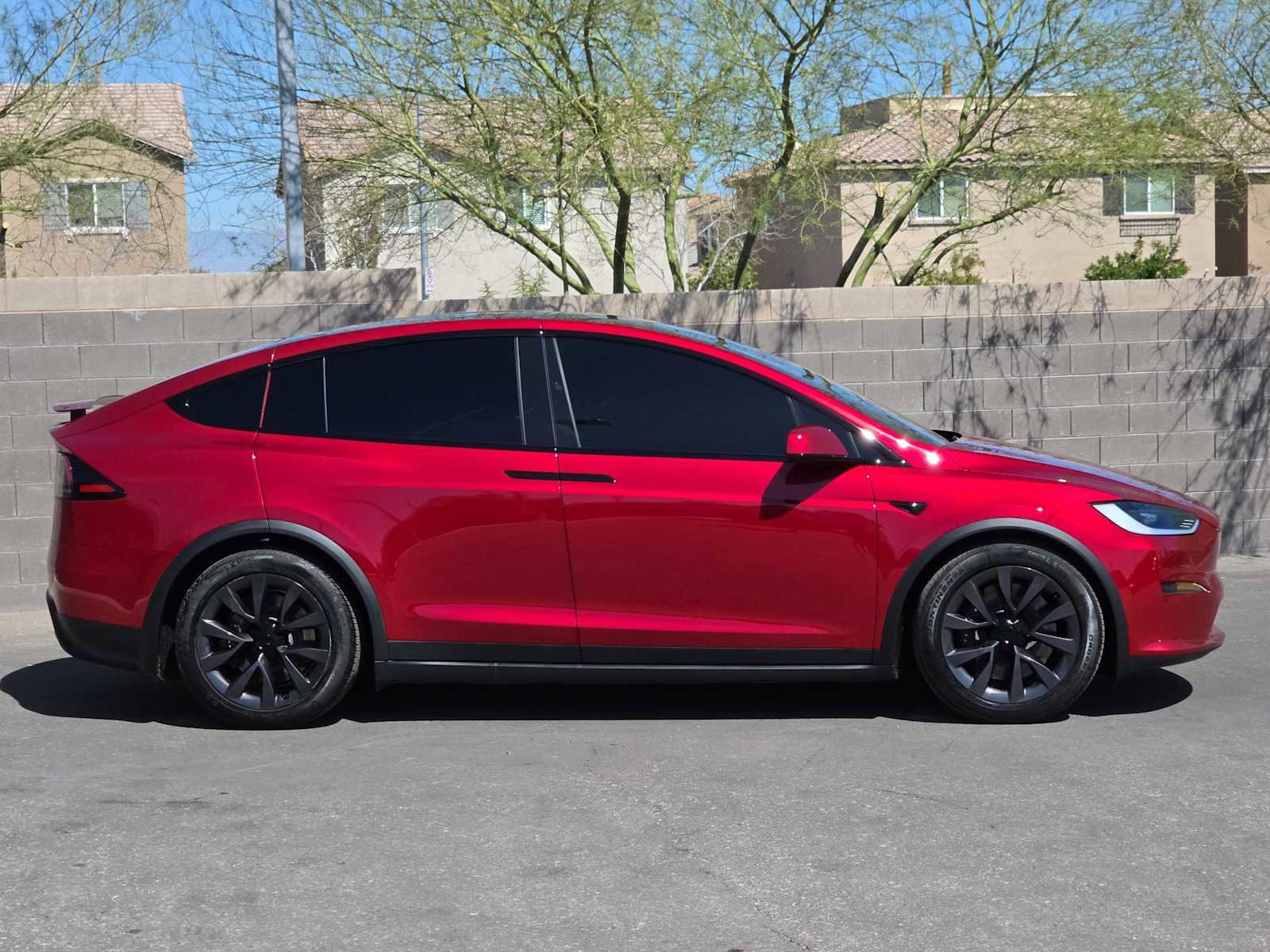Used 2024 Tesla Model X image 10