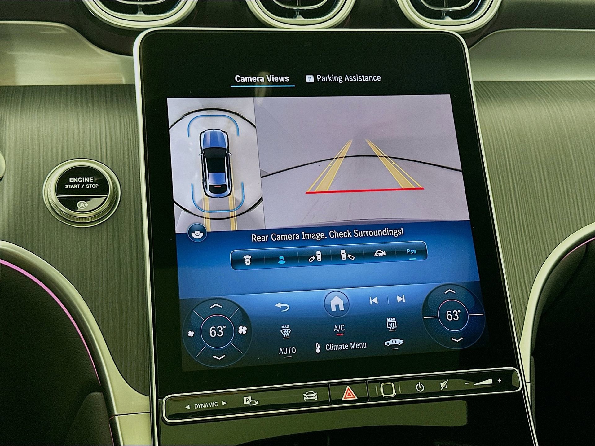 Used 2025 Mercedes-Benz GLC 300 4MATIC image 15