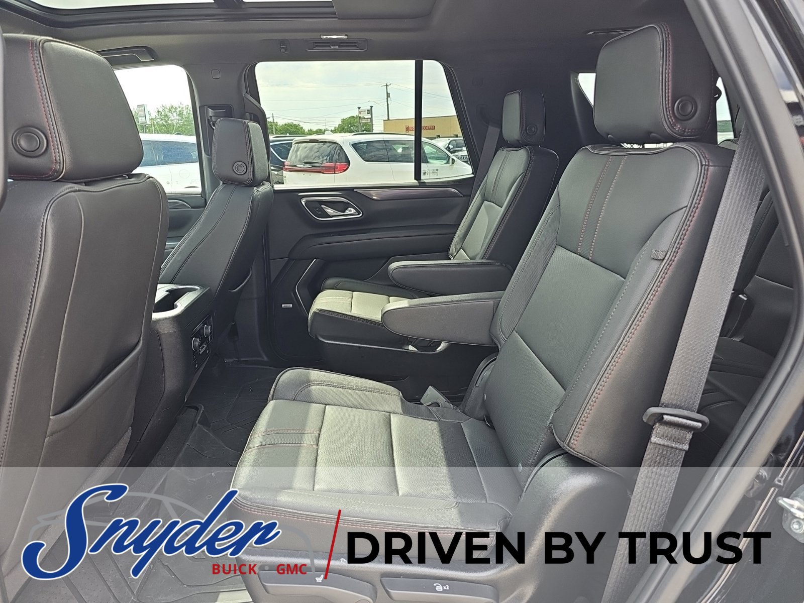 Used 2024 Chevrolet Tahoe RST w/ Luxury Package AWD/4WD image 22