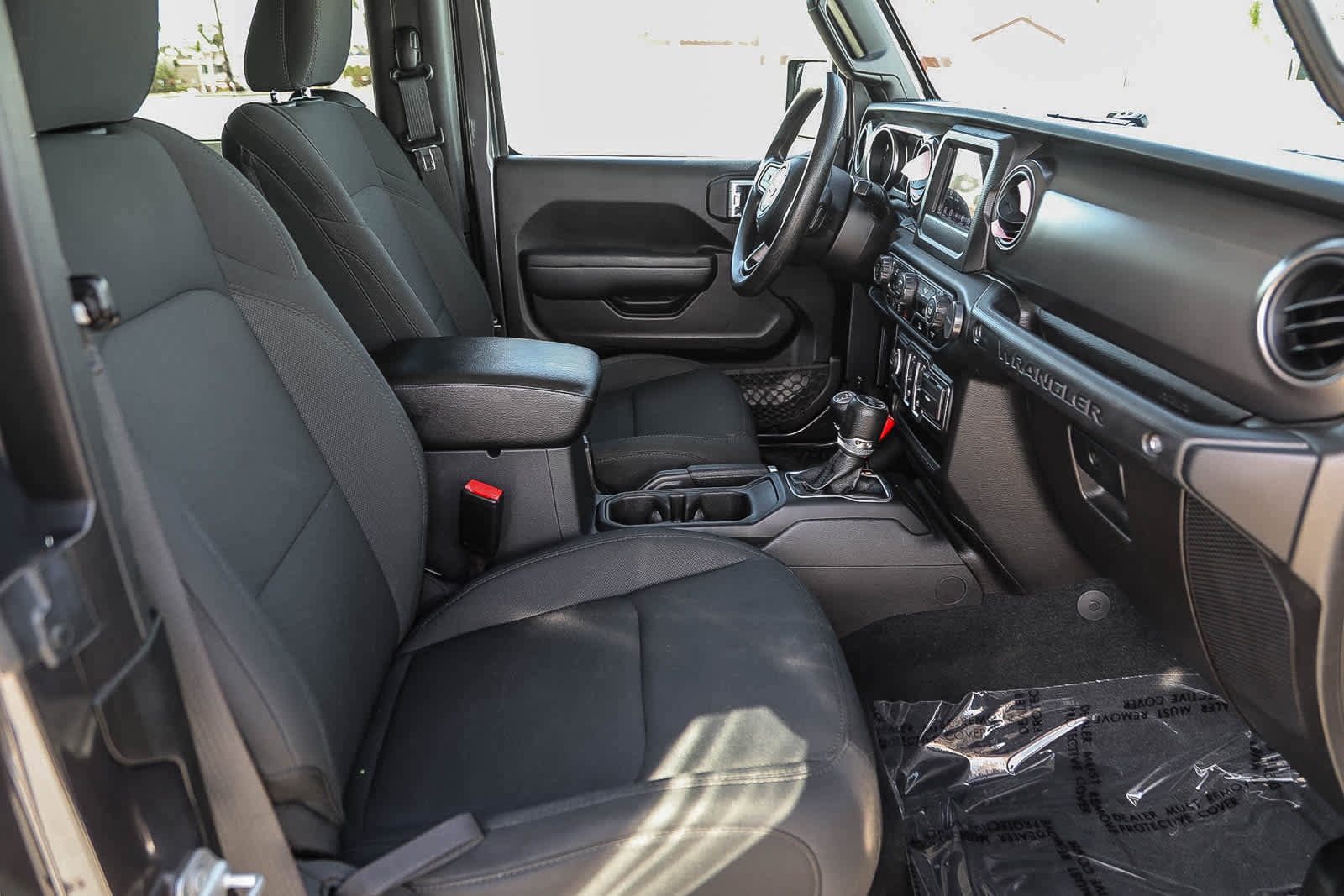 Used 2022 Jeep Wrangler Sport image 17