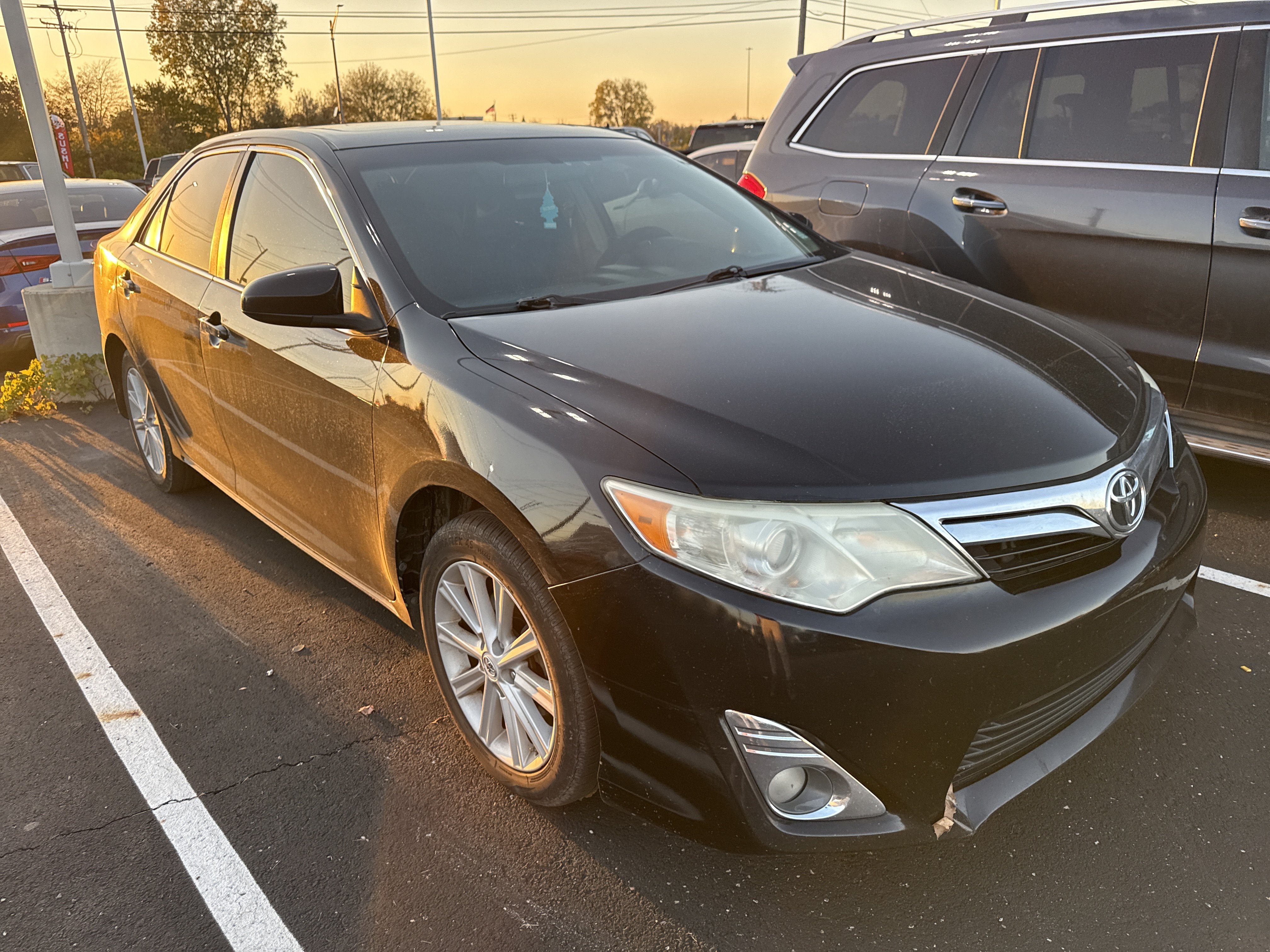 Used 2012 Toyota Camry XLE FWD image 7