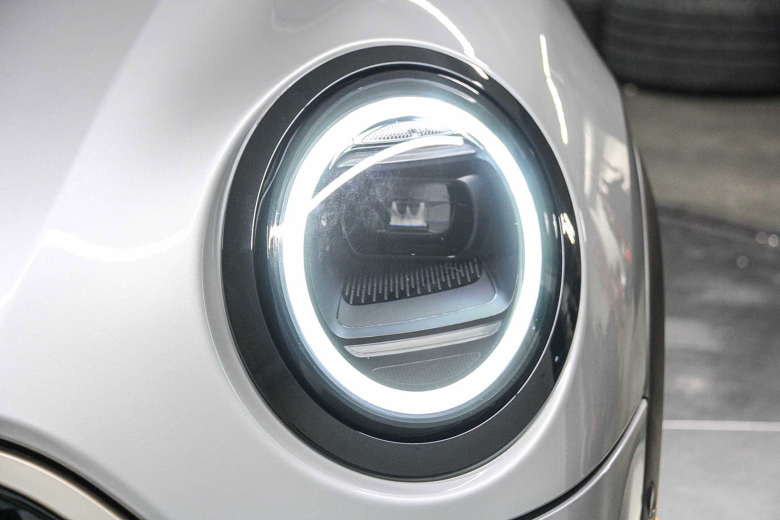 Used 2025 MINI Cooper 2-Door Hardtop image 10