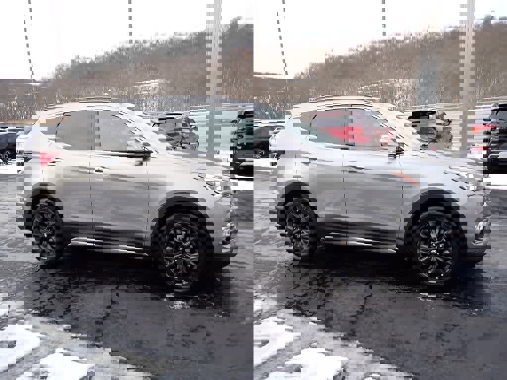 Used 2017 Hyundai Santa Fe Sport w/ Cargo Package image 6