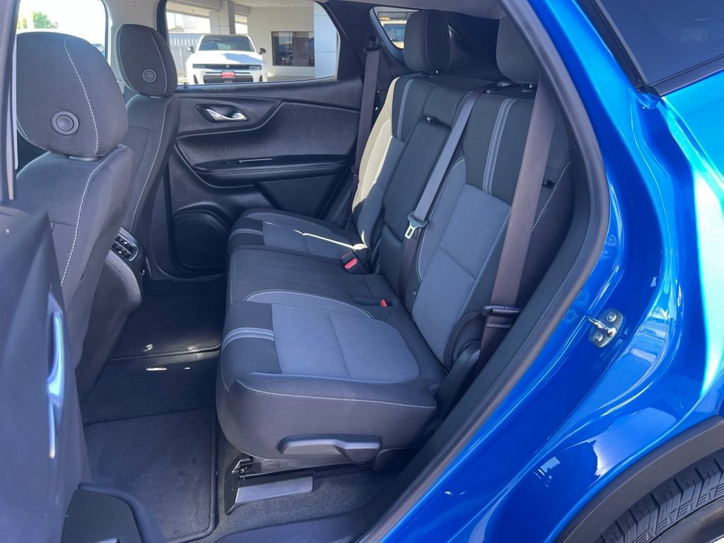 Used 2025 Chevrolet Blazer LT FWD image 34