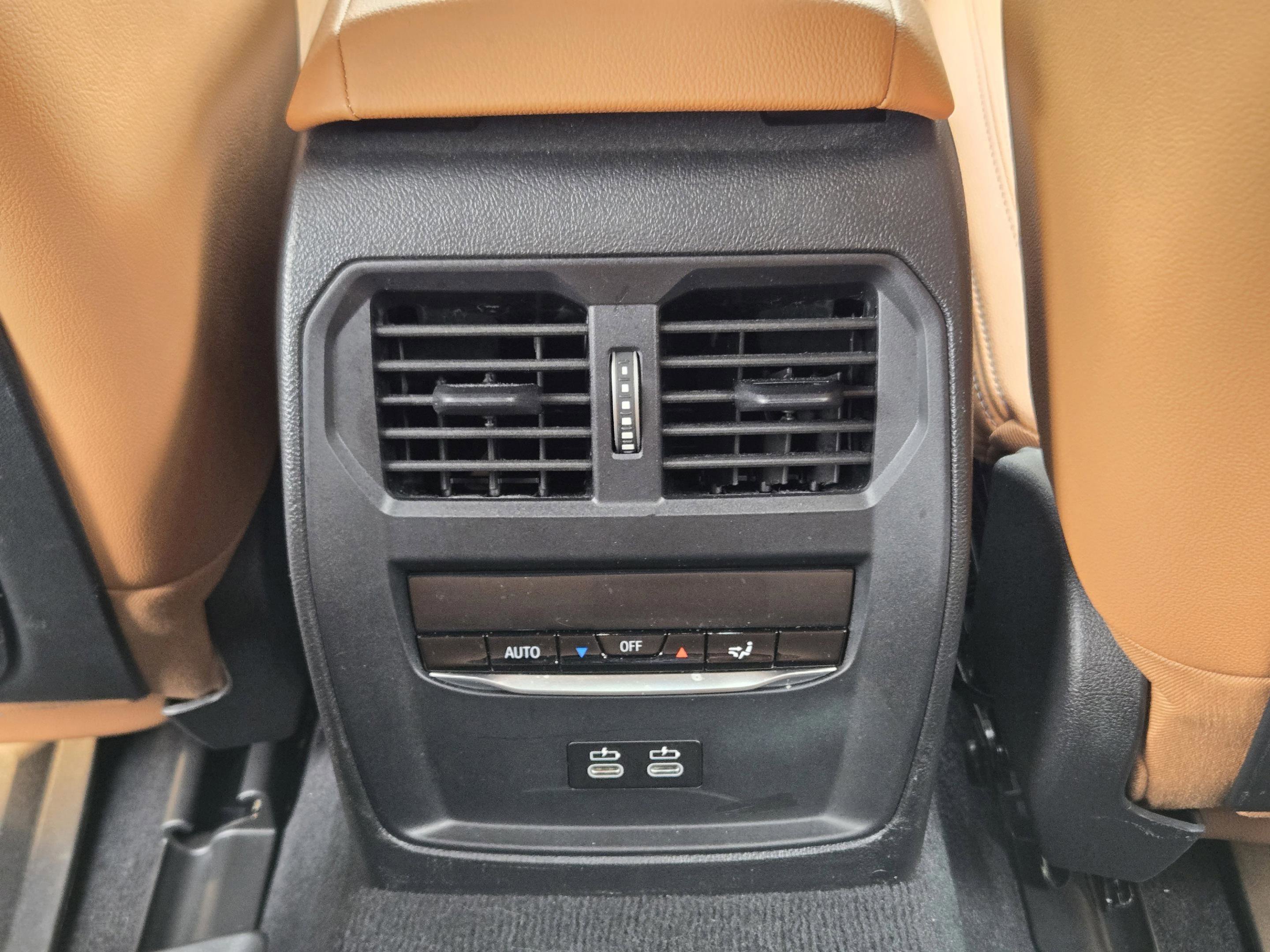 Used 2024 BMW i4 eDrive40 w/ Premium Package image 39