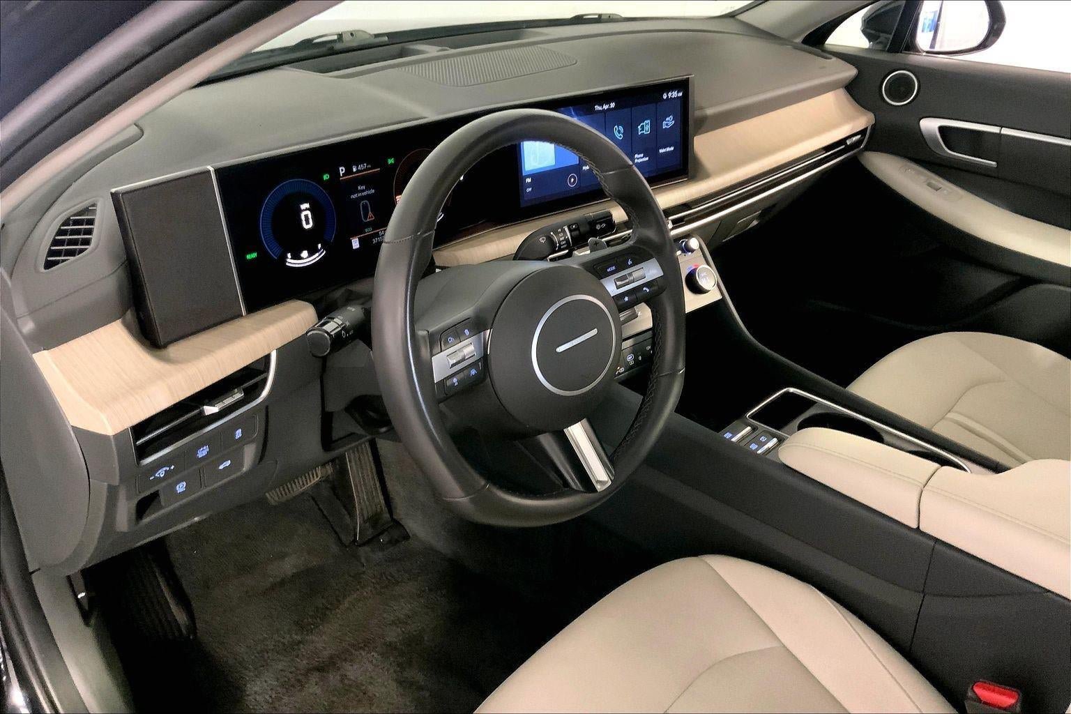 Used 2025 Hyundai Sonata SEL FWD image 14
