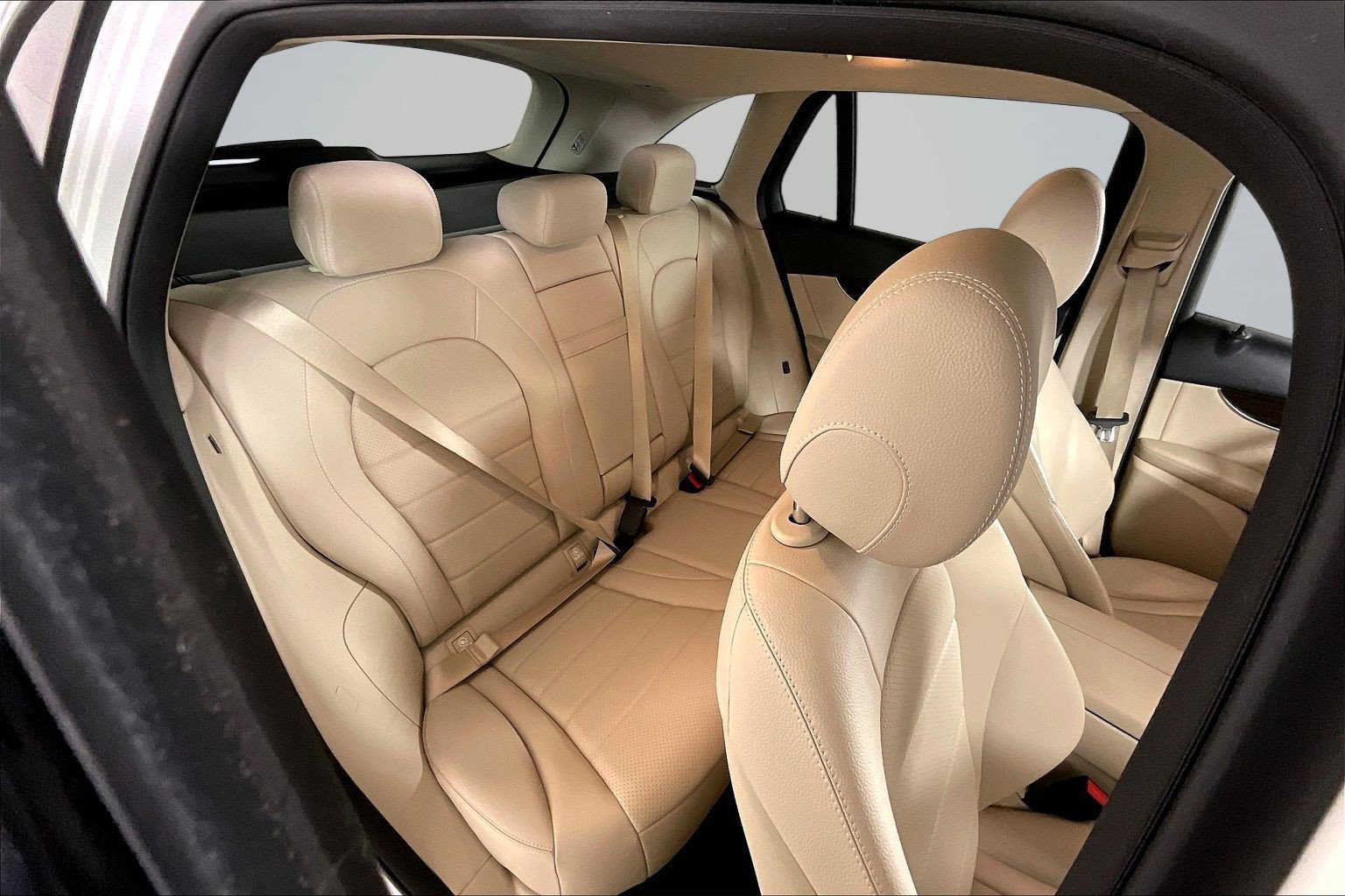Used 2020 Mercedes-Benz GLC 300 image 27