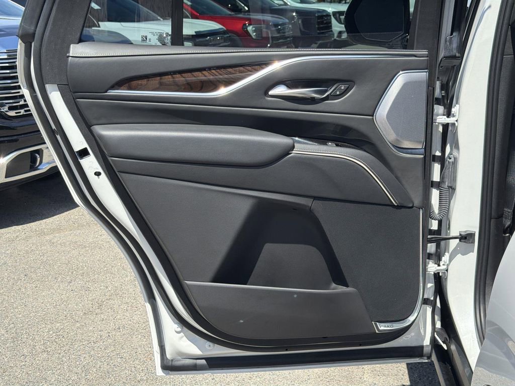 Used 2023 Cadillac Escalade Sport Platinum w/ LPO, ONYX Package image 25